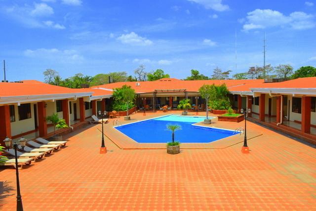 Farallones Hotel Chinandega Eksteriør billede