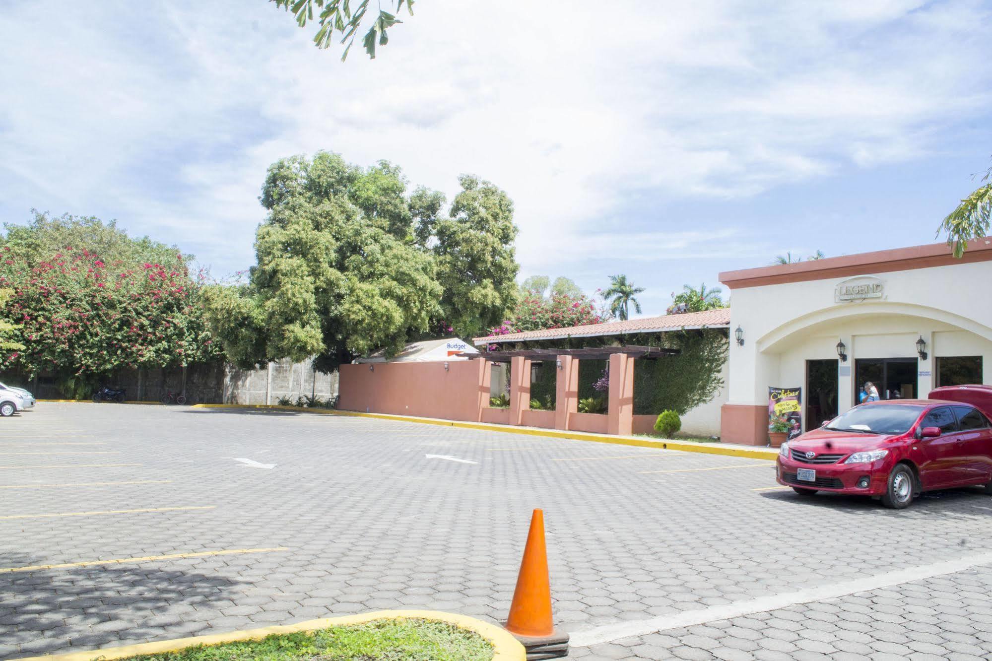 Farallones Hotel Chinandega Eksteriør billede