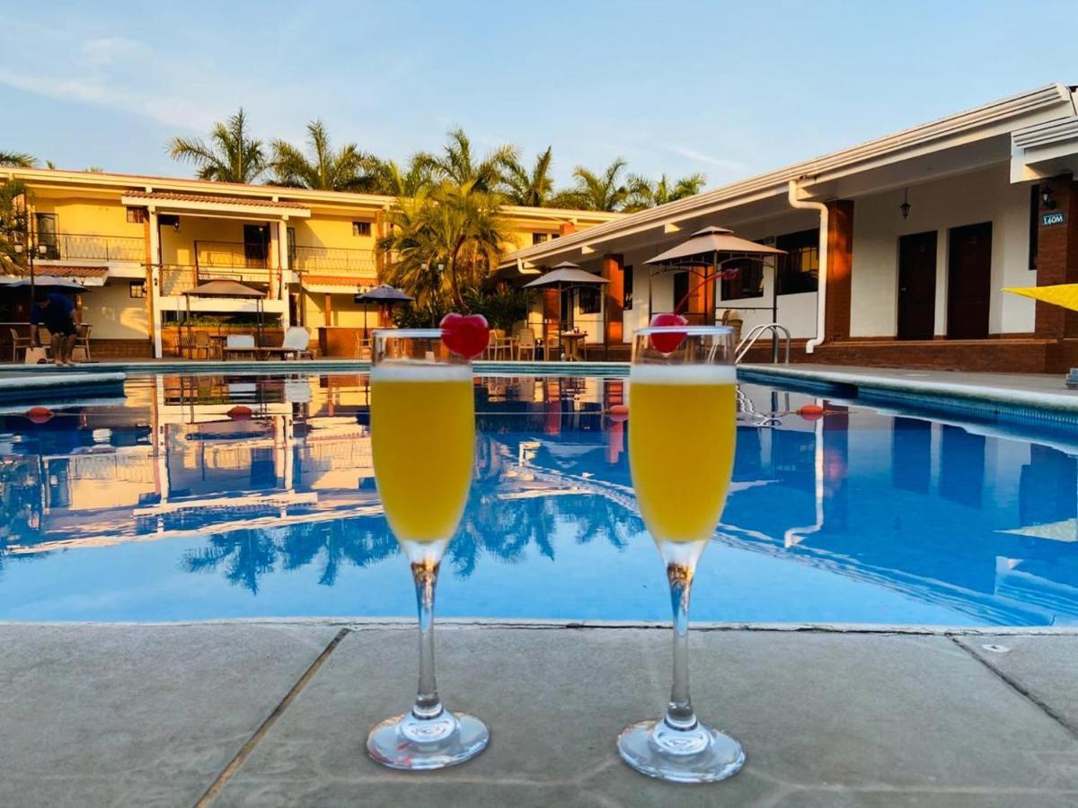 Farallones Hotel Chinandega Eksteriør billede