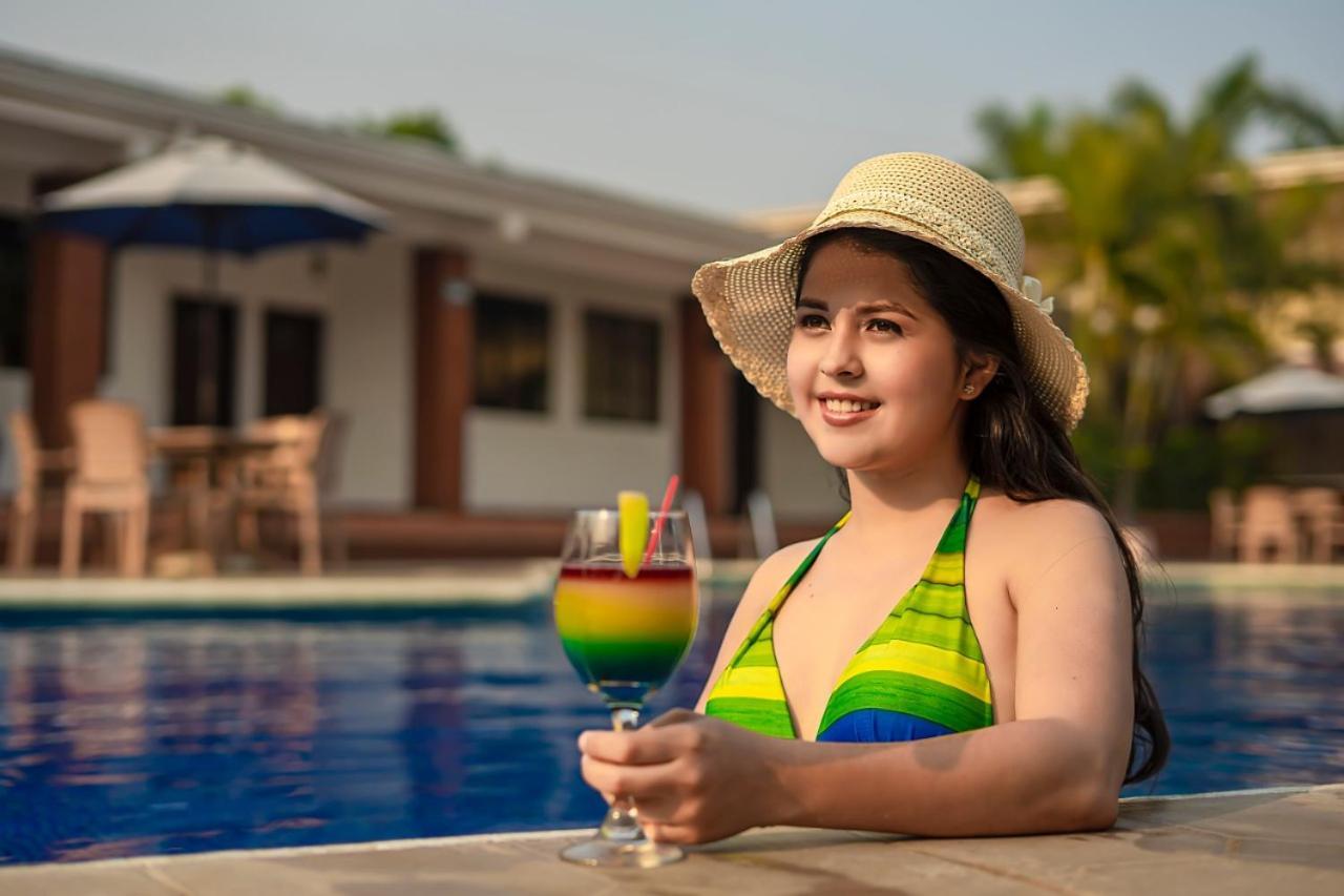 Farallones Hotel Chinandega Eksteriør billede
